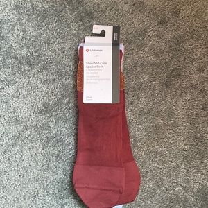 lululemon mid crew socks